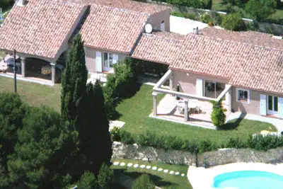 Image de Belles villas pour 12 - jardin & piscine chauffée