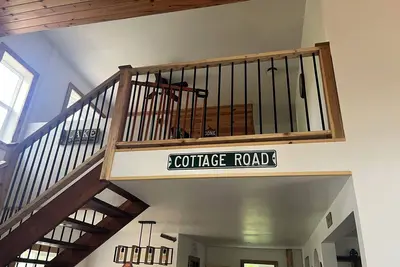 Image de Year Round Victoria Beach Cottage Retreat Cozy Rustic Vibes with Modern Amenties