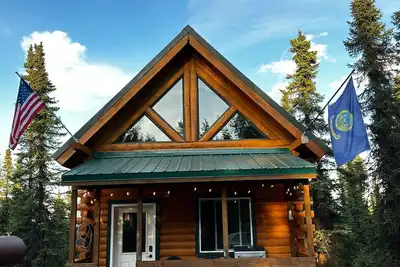 Image de Caribou log cabin in Healy perfect for a relaxing getaway