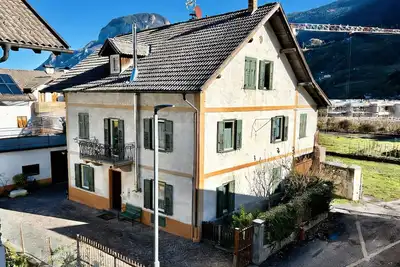 Image de Appart. à Salorno, à une demi-heure de Trente et de Bolzano, avec parking privé.