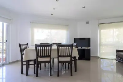 Image de Beautiful apartment for up to 4 pax, garage and large terrace with its own solarium and barbecue.