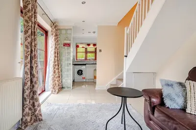 Image de One bed house 15 mins to Wembley stadium & central London free park WiFi