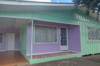 Image de Lar acolhedor! Memória, afeto e abraço. Estilo de casa de vó, lembra a infância.