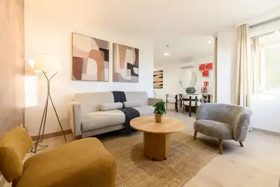 Image de M (Abr1710b) Appartement spacieux et luxueux de 2 chambres
