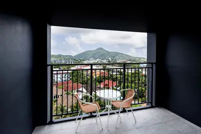 Image de Bright 2-bedroom apartment with Ac in quaint Kathu District Fantasea