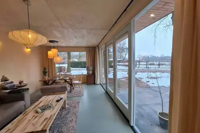 Image de Welcome to Bosnest: Luxurious, newly built wooden house for 4 people