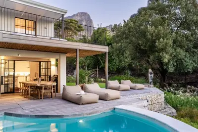 Image de Camps Bay retreat with pool & river- Villa River42