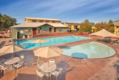 Image de Angels Camp | Romantic Nature Escape | Pool + Golf