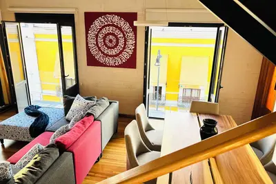 Image de Beautiful apartment, centrally located, modern and with its own parking.