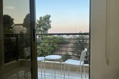 Image de Central Secured Compound 2-bedroom apartment in Amman with Ac and comfort