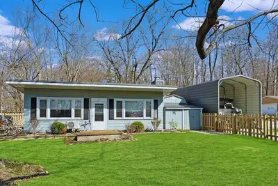 Image de Pet Friendly Lake House Close to Raccoon Lake