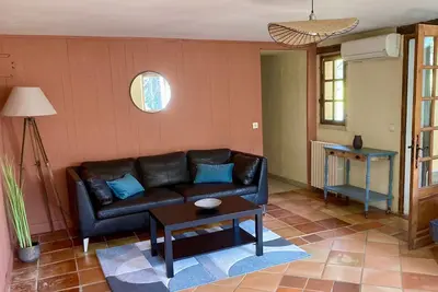 Image de Gîte Les Loriots : terrasse privée, Wi-Fi et climatisation à Saint-Martin-des-Combes