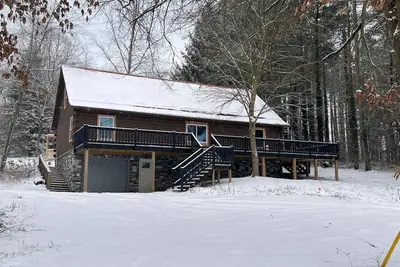 Image de Honey Run Falls Cabin near Amish Country - Sleeps 12