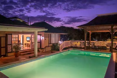 Image de Fully Staffed, Beachside Cottage with Private Pool - 30 Sec Walk From Beach