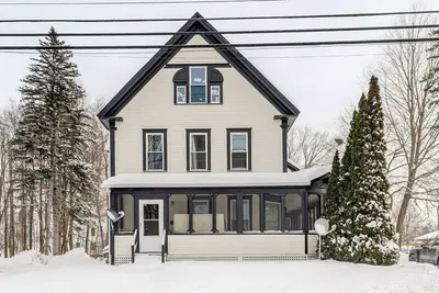 Image de 1 Mi to Main Street! Cozy Concord Apartment