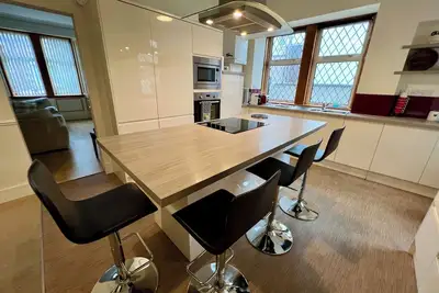 Image de Ashley House - Contemporary 4-Bedroom stay for 13