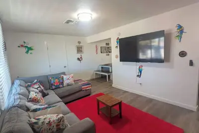 Image de 3-bedroom house in adorable Tucson with cool Ac comfort-Casa la charrita