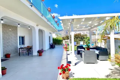 Image de Villa dei Gerani, 500 mt from the sea.