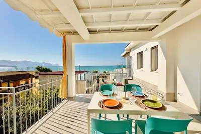 Image de Zàgave Apartment, steps from the sea
