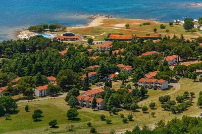 Image de Superbe appartement à Umag avec piscine