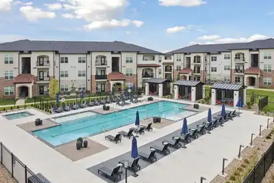 Image de Modern 2-Bed/2-Bath Apartment in 2024 Complex - Owasso, Ok