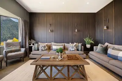 Image de Grandstand Position With Incredible Queenstown Views