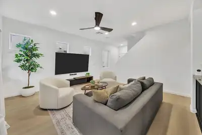 Image de Modern 4br + Loft • Family-Friendly Gilbert Stay • Sleeps 11