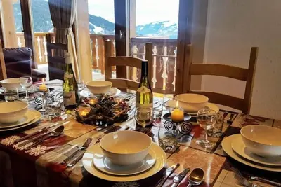 Image de Chalet Beaumont is a spacious yet cosy chalet, just 400 meters from the slopes.