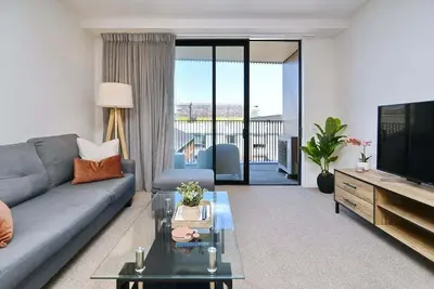 Image de Premium 2br Apartment Near Stadium + Parking - Stadium Central 204