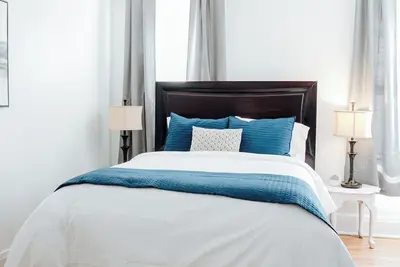 Image de Family-Friendly 2br | Pet-Friendly + Fast WiFi