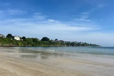 Image de Appartement familial avec vue sur mer imprenable! Tennis et Plage a 50m.