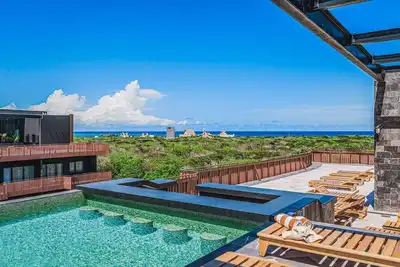 Image de Walk to Beach 1br 4 Guests | Kids Area | Office