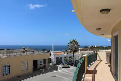 Image de 2 Bedroom apartment in Albufeira with Sea Views