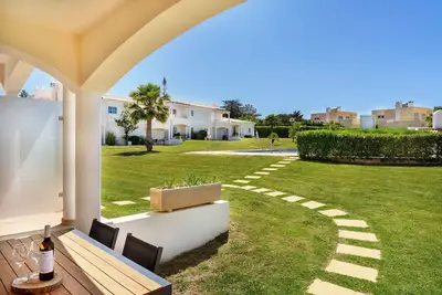 Image de Apartment in Baia Village Condominium with Swimming Pool