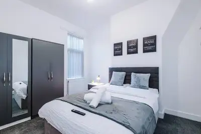 Image de Modern 2 bed House - Close City Centre, Parking