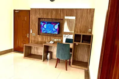 Image de Bright & Cozy Rooms at Sunrise BnB Creek – Perfect for Couples & Families!