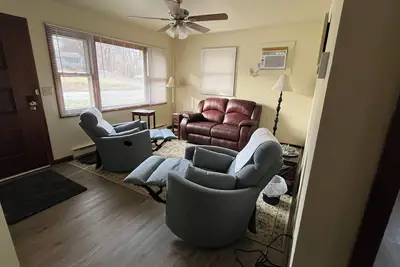 Image de Delightful 2-bedroom apartment with free parking in charming Elkton