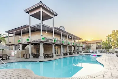 Image de Anaheim | Family Disney Retreat | Pool + Parks | 3br Sleeps 8