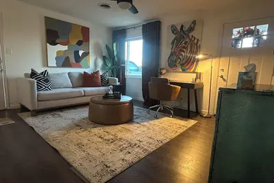 Image de Delightful 2-bedroom home in a highly desirable Midland location