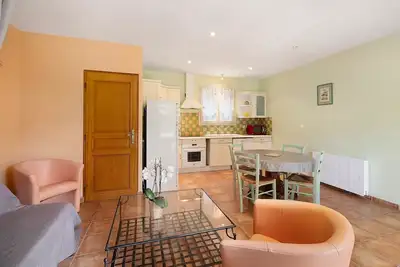 Image de Gite 4 personnes avec piscine chauffée à Sarlat au calme
