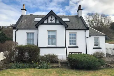 Image de Beautiful cottage on the beach, great sea views!