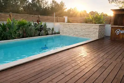 Image de Villa Mimizan plage face a la forêt, proche  plage, piscine chauffée, brasero, bar