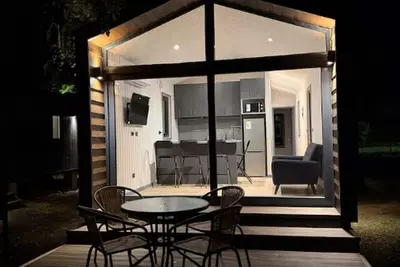 Image de Cabañas Cucao en Licanray frente al lago.