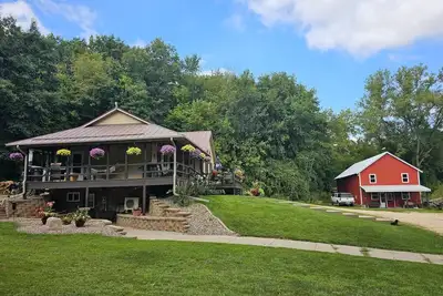 Image de Adventure Time: Cozy Accessible Cabin + Trail Access