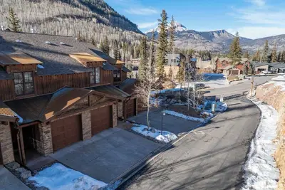 Image de Luxury Black Bear 50 - Family Townhome