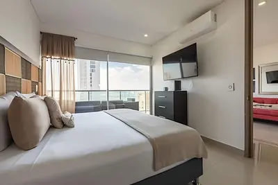 Image de Infinitum - Spectacular sea view 25th floor apt