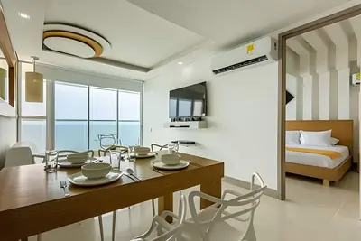 Image de Luxurious 3 Bedroom apt - 3303 Palmetto Beach