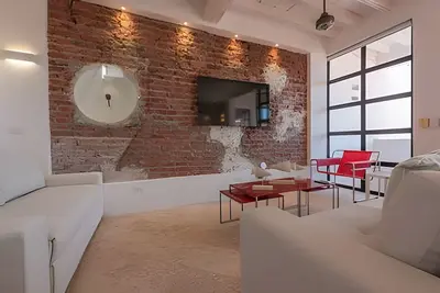 Image de The Cathedral Lookout - Historic Center