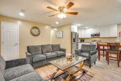 Image de Near Citadel Mall! Extended Getaway 8 Mi to Dtwn