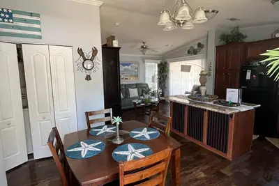 Image de Cozy 2-bedroom cottage with Ac in beautiful Bradenton